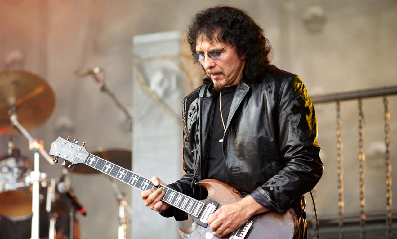 Con 'Scent of Dark' Tony Iommi vuelve a tocar rock - Rolling Stone en Español
