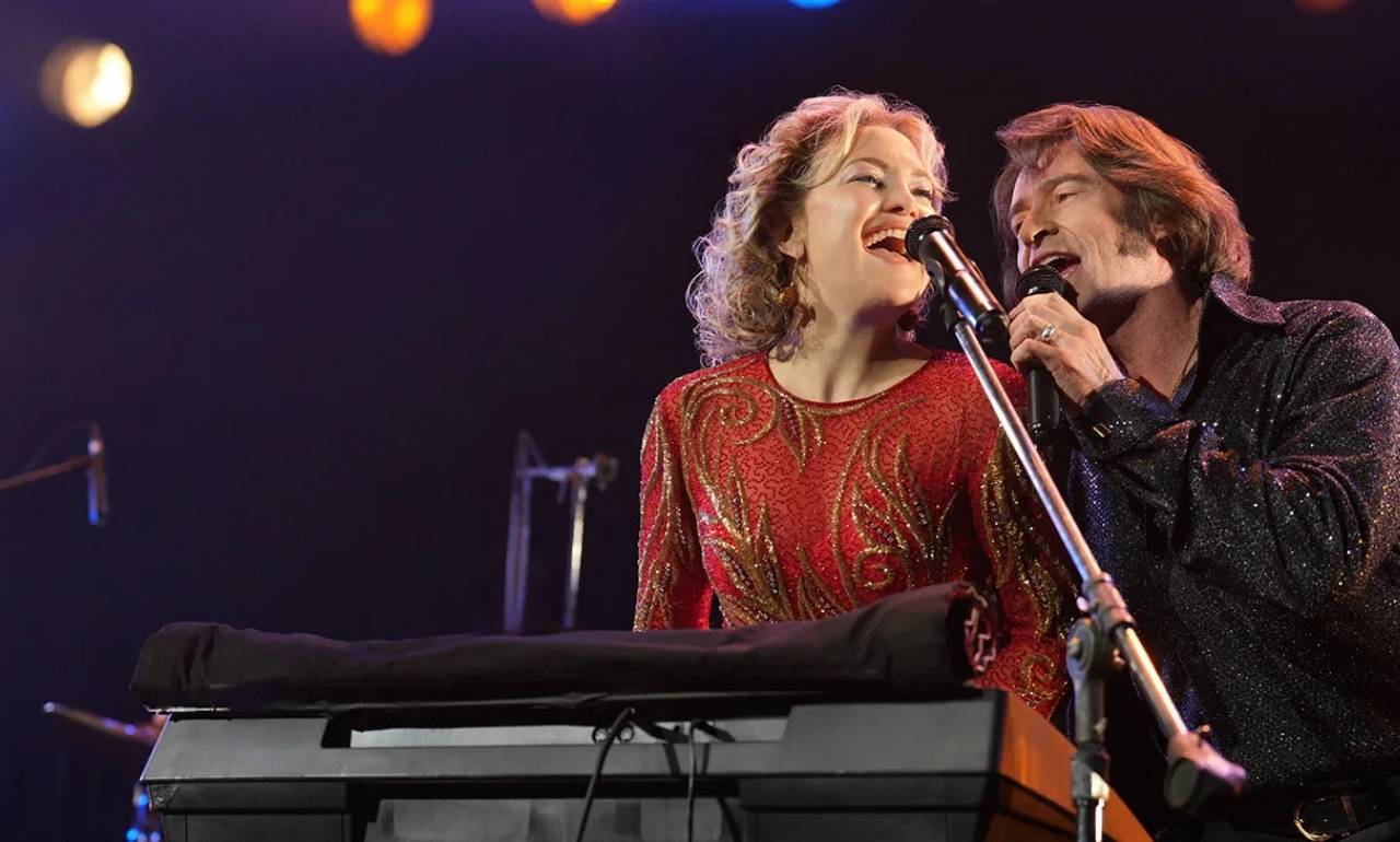 Crítica: Song Sung Blue: Sueño inquebrantable - Rolling Stone en Español