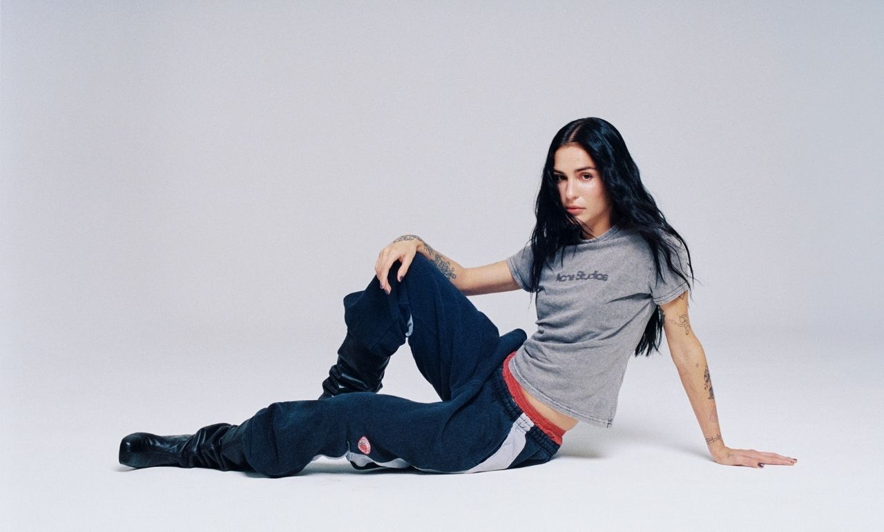 Entre luces y sombras: Natalia Lacunza y el poder de mirar atrás sin quedarse allí