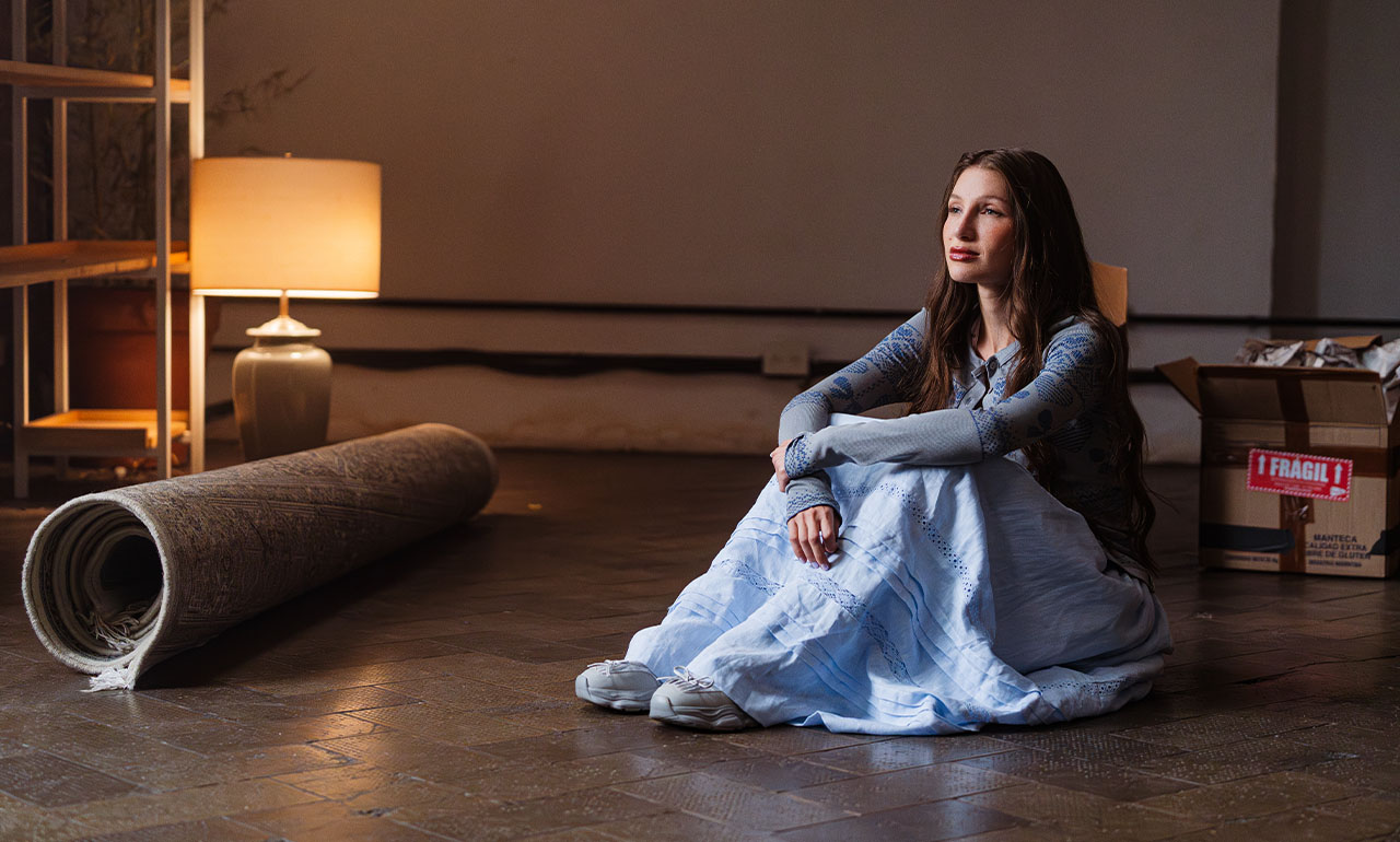 Yami Safdie transforma la culpa en claridad en ‘La Mala’