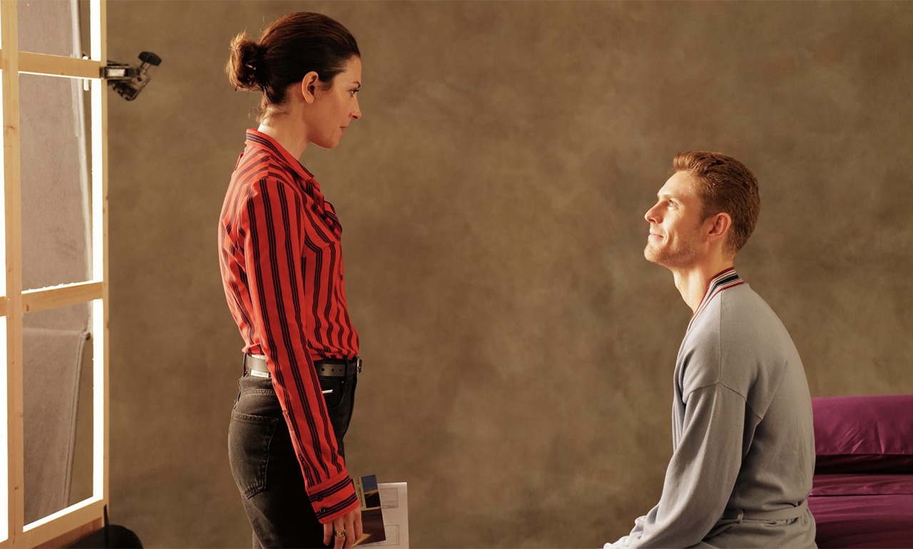 Critics: Love Christmas