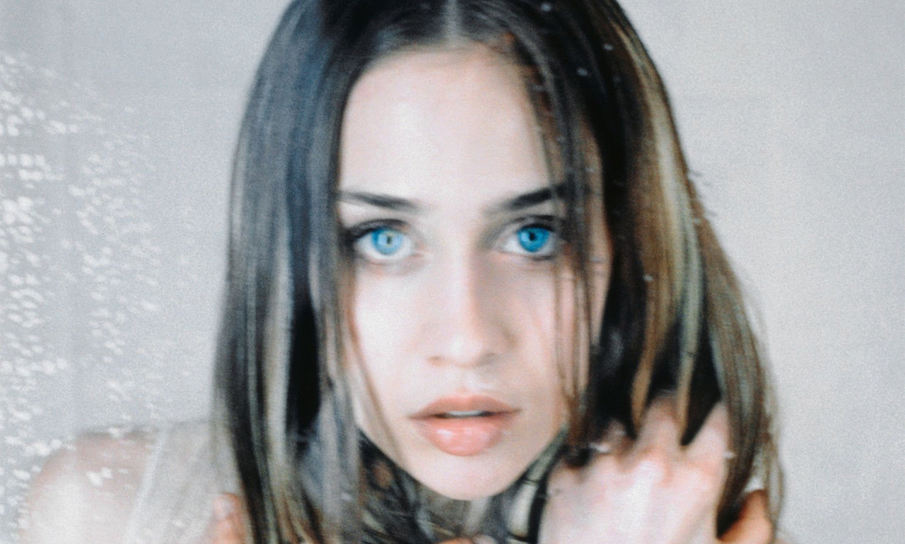 Tidal de Fiona Apple: Tres Décadas de un Grito Auténtico que Sigue Resonando